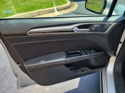 2013 Ford Fusion Hybrid SE