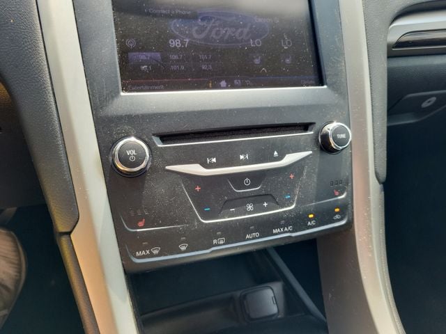 2013 Ford Fusion Hybrid SE