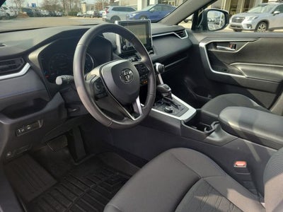 2024 Toyota RAV4 Hybrid SE