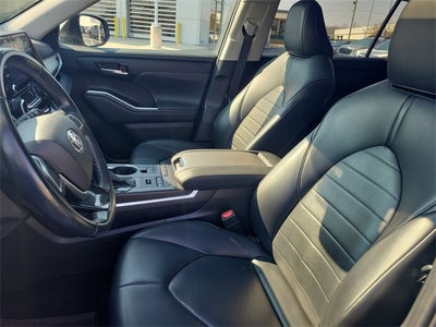 2021 Toyota Highlander XLE