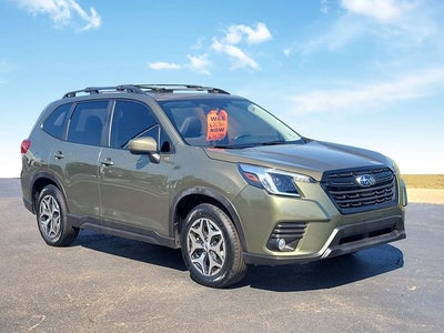 2023 Subaru Forester Premium
